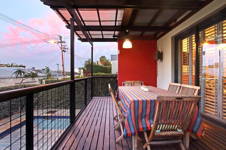 To Let 2 Bedroom Property for Rent in Green Point Western Cape